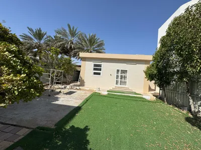 Elegant 4 bedrooms Villa for Rent in Towayya Al Ain : Image