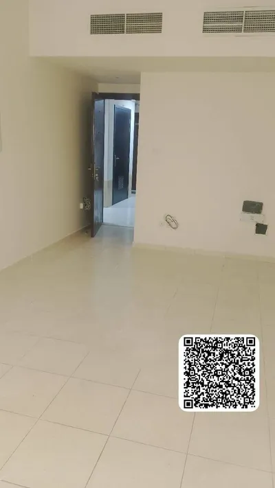 للإيجار السنوي في عجمان ♨️غرفه وصاله مساحه واسعه👈 👈الموقع: فى النعيميه 3 قريب علي دوار سناره/For annual rent in Ajman ♨️ One bedroom and a spacious living room 👈 Location: Al Nuaimiya 3, near Sinara Roundabout : Image