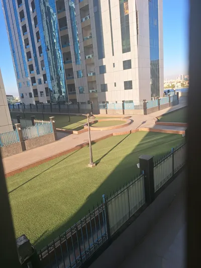 اورينت تاور : Image