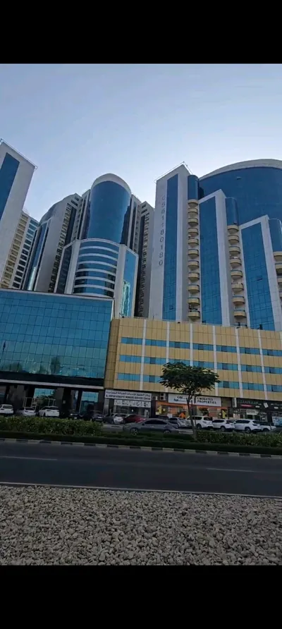 الاورينت بعجمان : Image