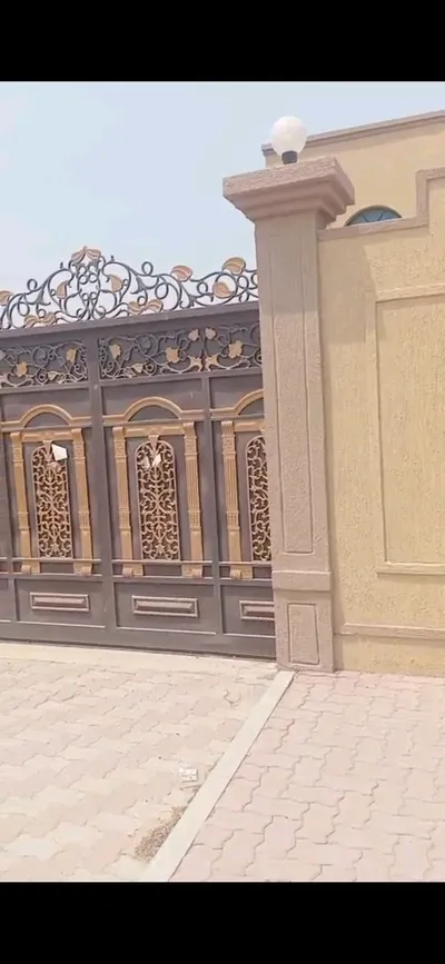 فيلا للبيع في موقع استراتيجي تملك مواطنين فقط : Image