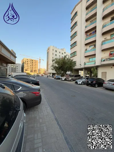 محل تجاري للايجار ب13 الف بمنطقة الروضة 2 عجمان : Image
