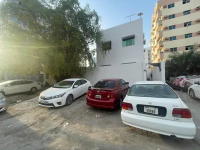 بناية للبيع في النخيل عجمان بدخل 100 ألف : Image