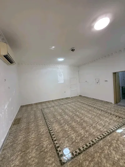 شقة للإيجار في الهيلي, العين : Image