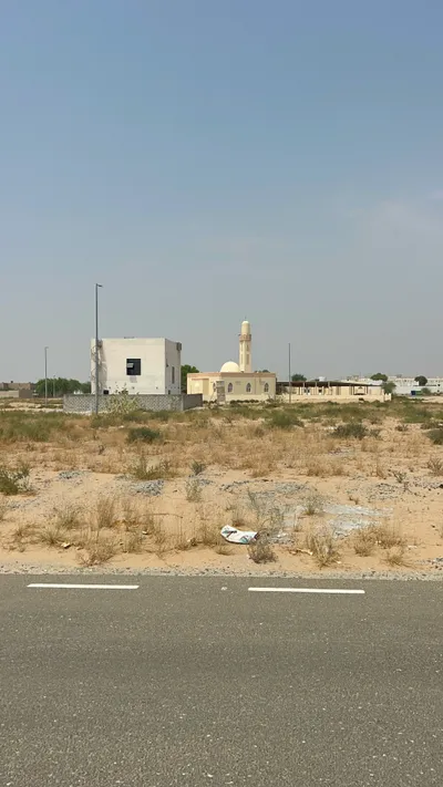 أرض سكنية للبيع في بساتين الزبير, Sharjah : Image