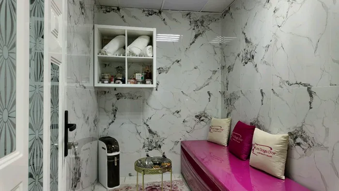 women's salon for sale : Image 1