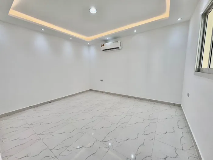 First resident studio for rent in Riyadh, south of Al Shamkha, excellent location : Image 1