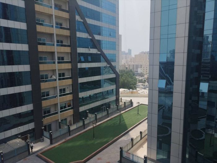 شقه غرفه وصاله للبيع الموقع الاورينت تاور : Image 1