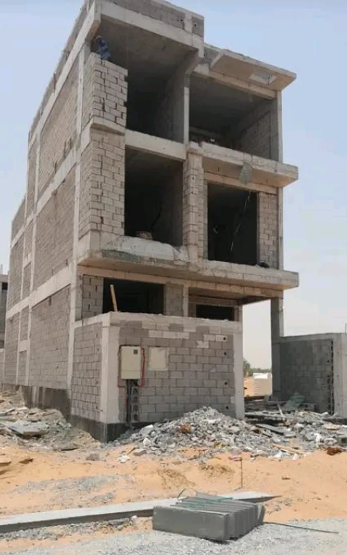 A villa under construction, finished on the ceramic stage in Al Zahia : Image 1