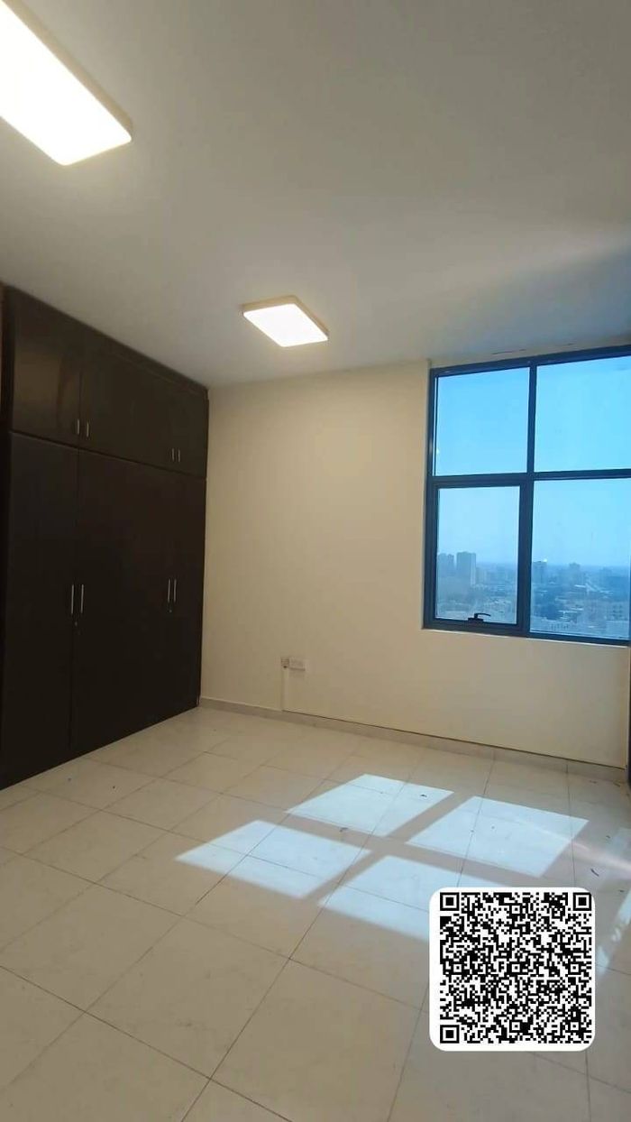 للايجارالسنوي 3 غرفه وصاله مساحه واسعه  خزانه مدمجه في الحائط الراشيديه  عجمان.//For annual rent, 3 bedrooms and a hall, spacious, built-in wardrobe, Al Rashidiya, Ajman. : Image 1