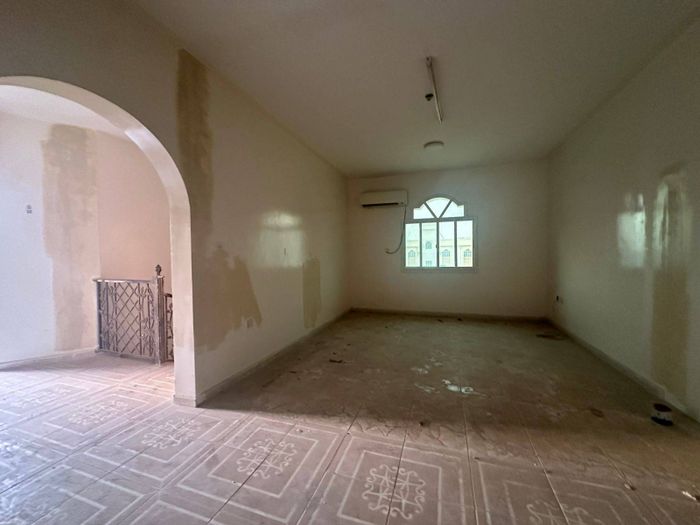 للبيع فيلا سكني تجاري بالمويهات : Image 1