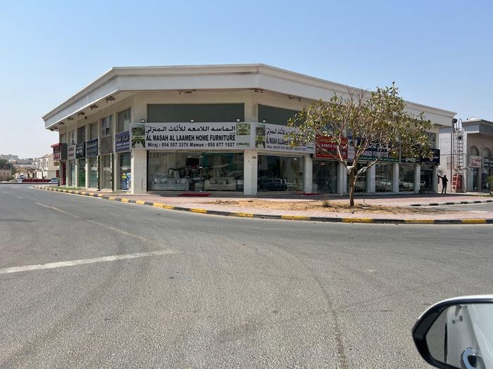 🏢 للبيع بناية تجارية فاخرة – موقع مميز عجمان : Image 1
