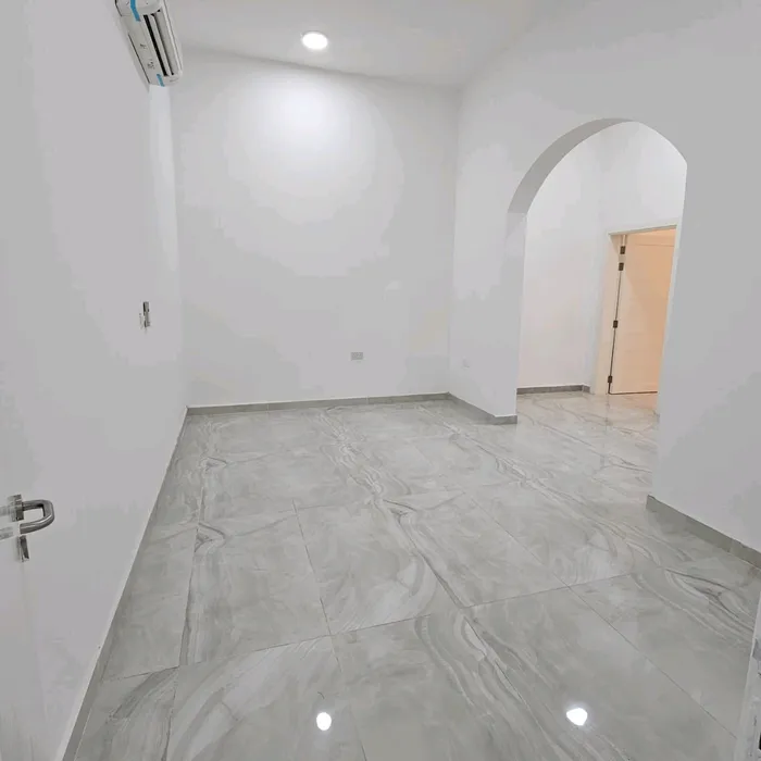 غرفة وصالة أول ساكن : Image 1