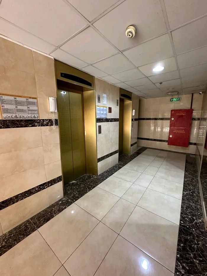 للبيع بناية : Image 1