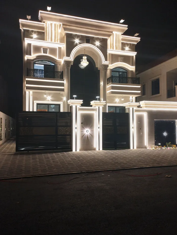 A freehold villa for sale in the Jasmine area for all nationalities : Image 1