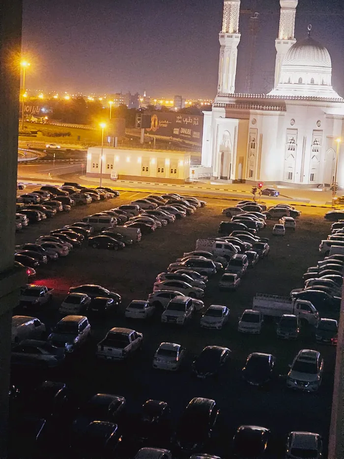 متوفر استديو في منطقه الخان مفروشه للايجار شهريا شامل كل الفواتير سعر الايجار 3000 للتواصل الرقم 0525607715 : Image 1