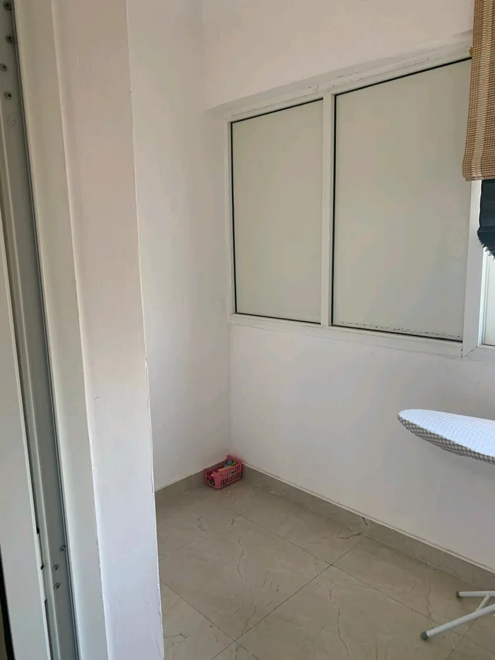 Built industrial land for rent : Image 1