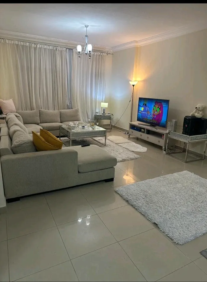 شقه للإيجار الشهري بالشارقه : Image 1