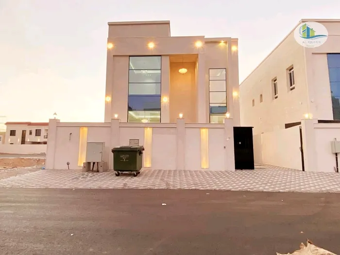 فيلا للبيع بعجمان منطقة الياسمين طابقين وجهه حجر على شارع جار مباشرة مع امكانية التمويل البنكي الميسر : Image 1