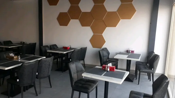 For sale, a restaurant in Ras Al Khaimah, with full equipment, that has been operating for two years : Image 1