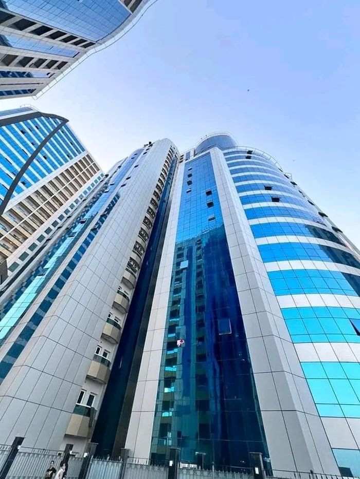 شقه للبيع ف ابراج الاورينت غرفتين وصالة : Image 1