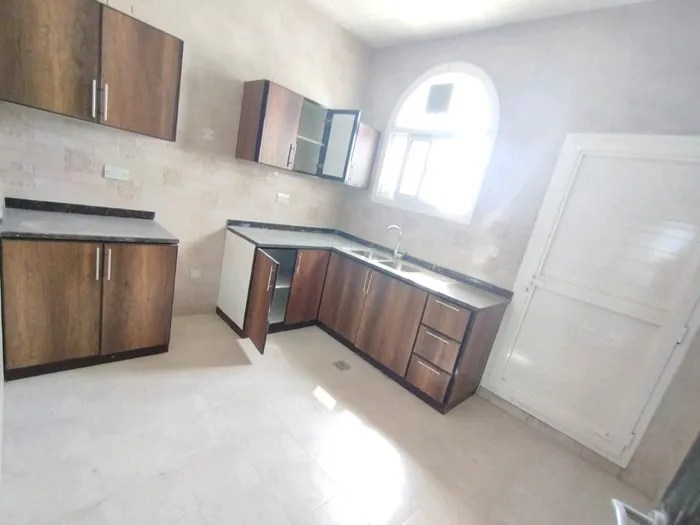 Apartment for rent in Abu Dhabi, South Al Shamkha, Riyadh : Image 1