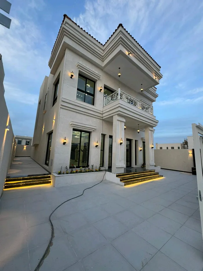 فيلا للبيع في الحليو : Image 1