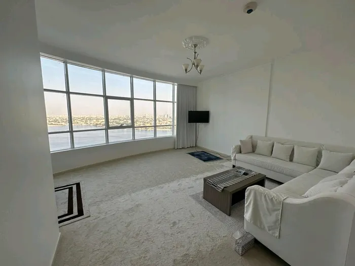 Studio for rent in Ajman Corniche : Image 1