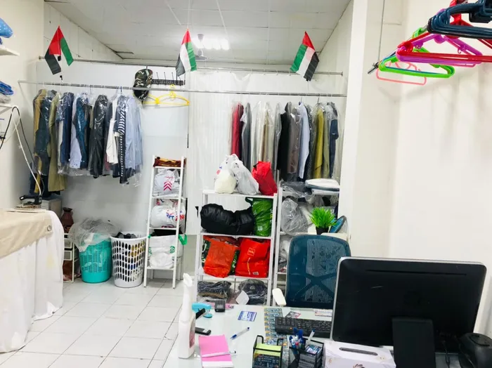 laundry for sale. The price is negotiable : Image 1