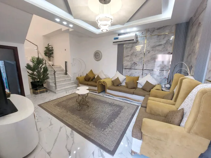 Villa for rent with furniture 80 thousand per year in the Jasmine area : Image 1