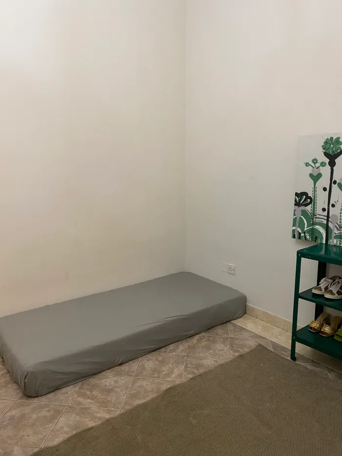 Shared accommodation for rent, master room, girls only : Image 1