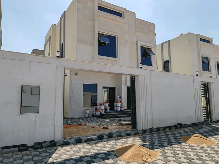 I own this villa with a monthly installment in the most prestigious areas of Ajman : Image 1