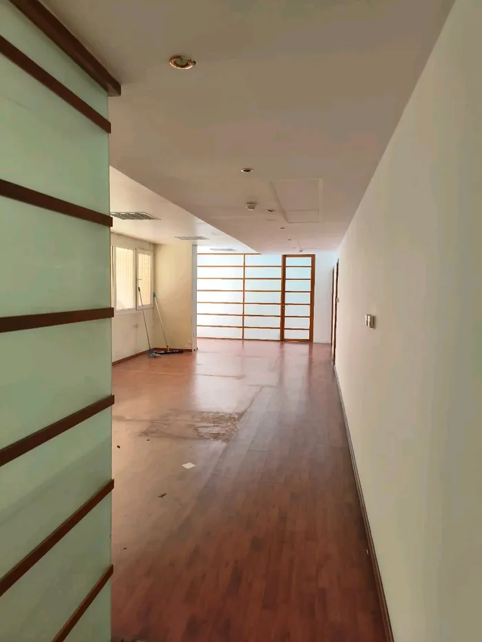 Showroom for rent directly from the owner : Image 1