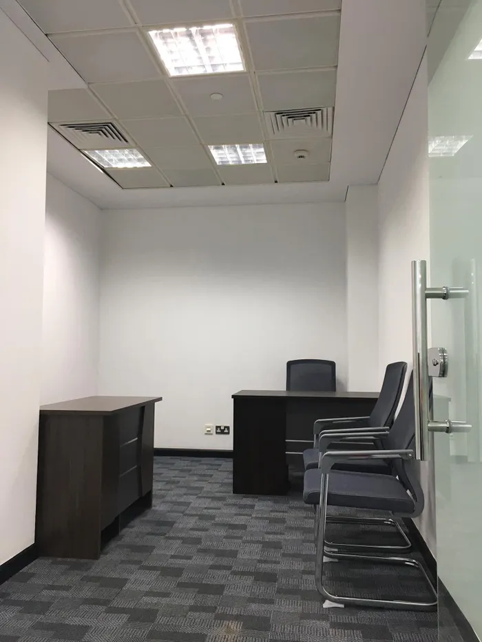 Office for rent, Wi-Fi - meeting room - reception - central air conditioning - office boy - water - electricity - equipped kitchen : Image 1