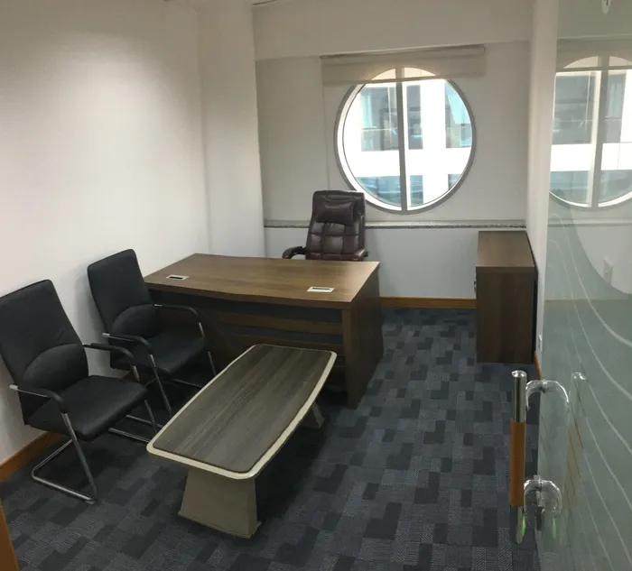 Fully furnished office for rent in Dubai : Image 1