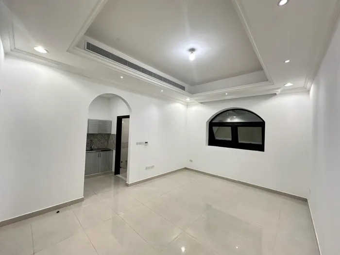 للايجار استديو بمدينة شخبوط : Image 1