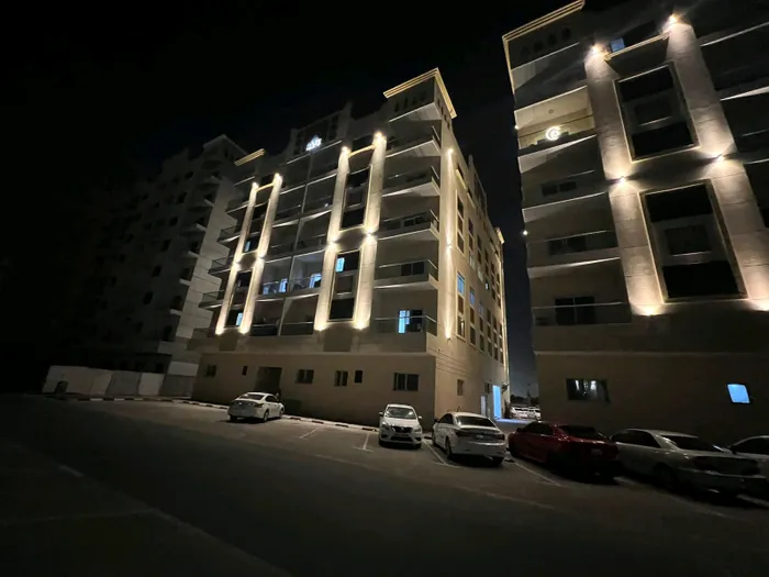 شقه للبيع فى قرية الاميره منطقة الياسمين بالتقسيط على 7 سنوات : Image 1