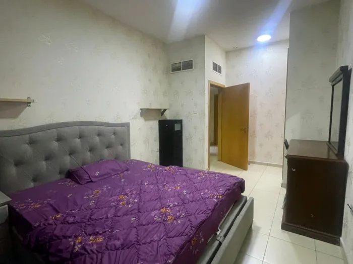 للايجار غرفه نوم و صالون : Image 1