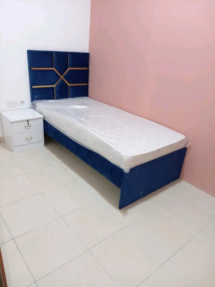 Girls' partitions for rent : Image 1