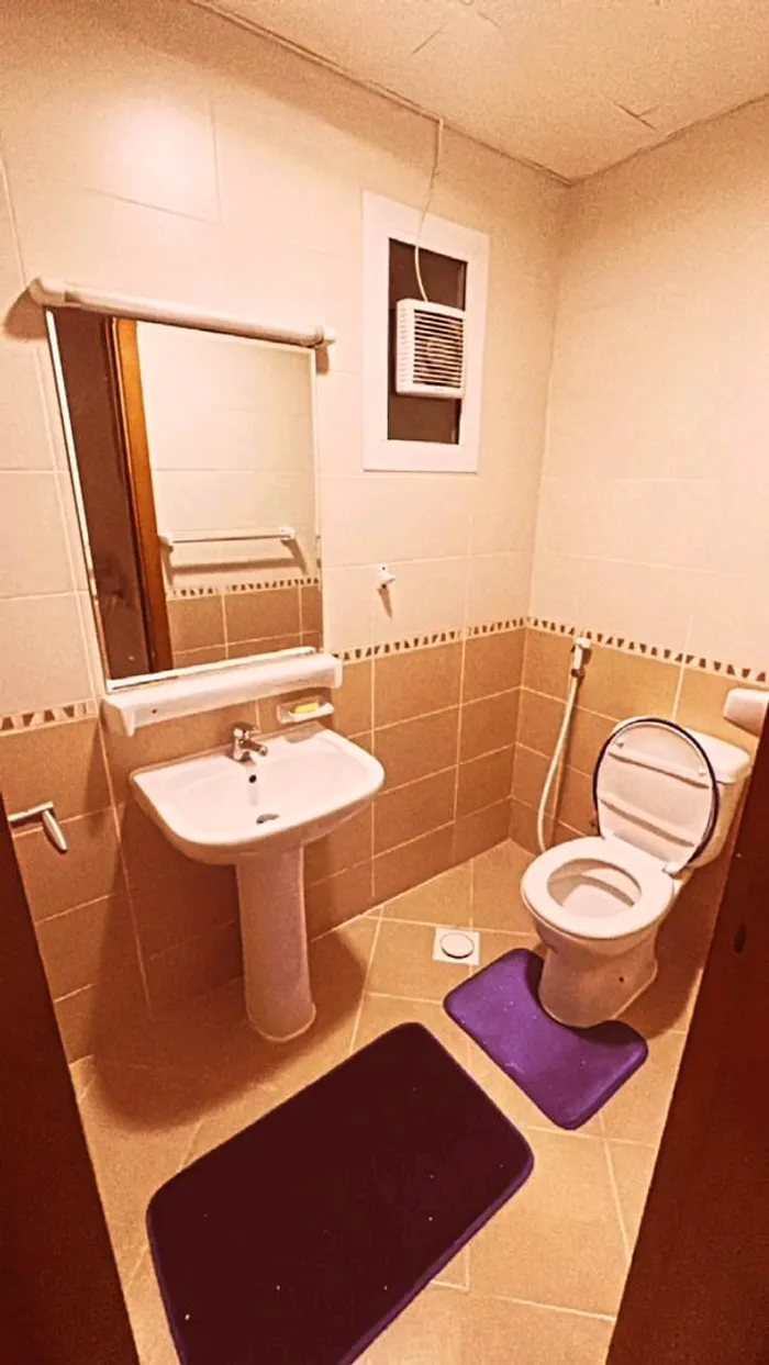 A furnished and organized studio is available for monthly rent in Al Khan area in a great location close to Khan Beach and the lake. There is a ferry park in front of the building and behind the building to contact 0505892435 : Image 1