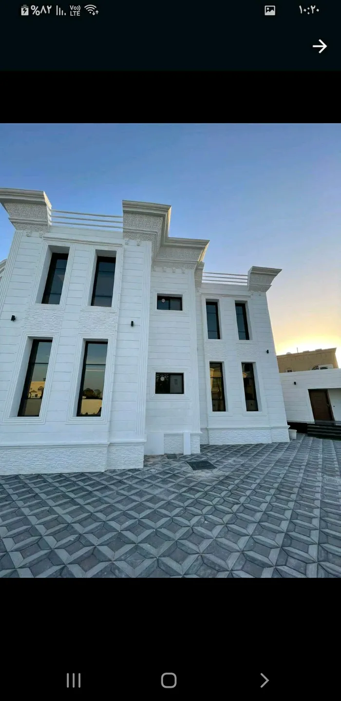 Villa for sale in Abu Dhabi : Image 1