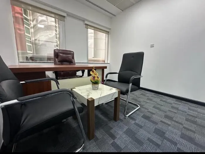 Office for rent very close to Deira City Center metro station, area 150 square feet, fully furnished, new furniture : Image 1