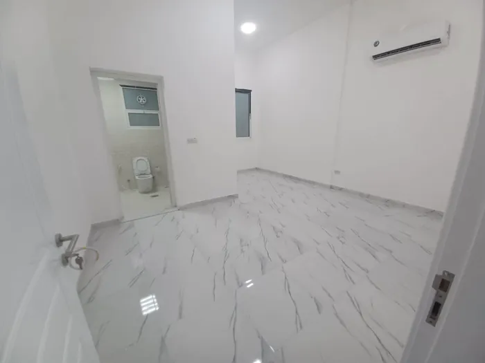 For annual rent, a residential apartment in Riyadh, south of Al Shamkha, new building : Image 1