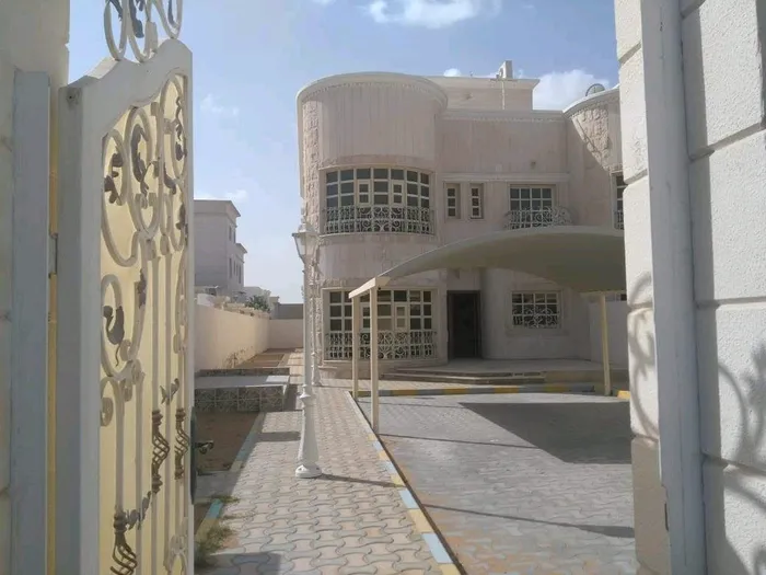 مجمع سكني للبيع الشامخه : Image 1