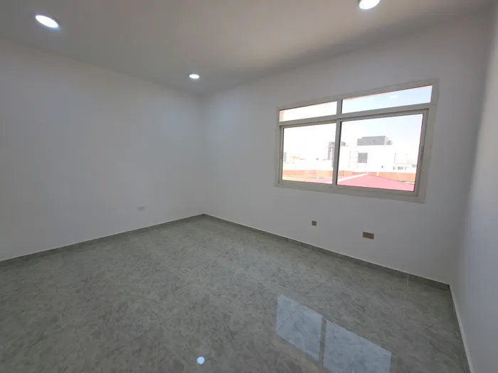 Apartment for rent in Al Shamkha, prime location next to Makani Mall Al Shamkha : Image 1