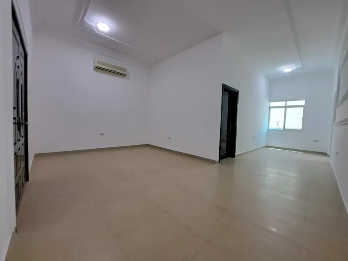 Apartment for rent in Bani Yas : Image 1