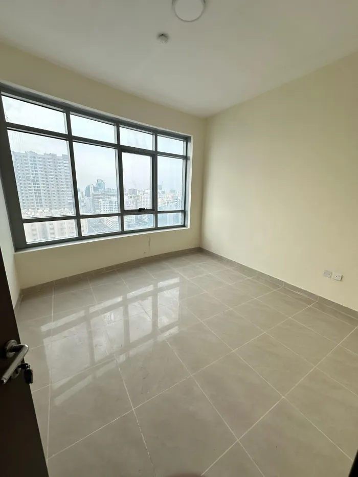 for annual rent Perfect apartment in Al Majaz 2 area (air conditioning, gym and swimming pool. Free of charge). Two rooms and a hall : Image 1