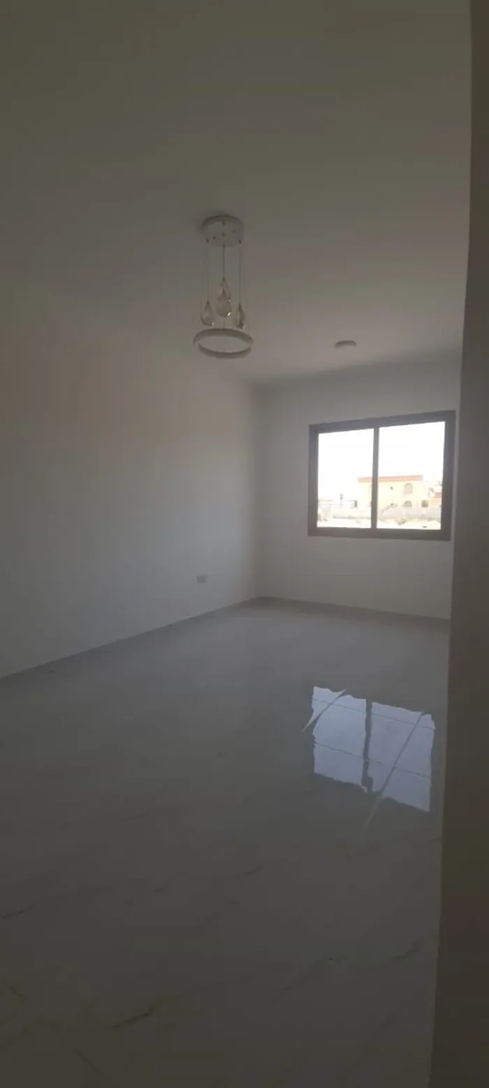 للايجار في امارة عجمان غرفة وصالة اول ساكن : Image 1