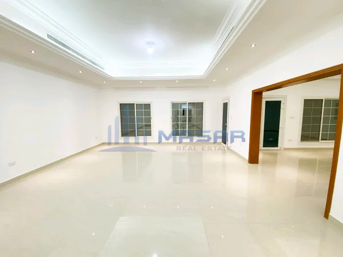 Villa for rent in Abu Dhabi Mohammed Bin Zayed City : Image 1