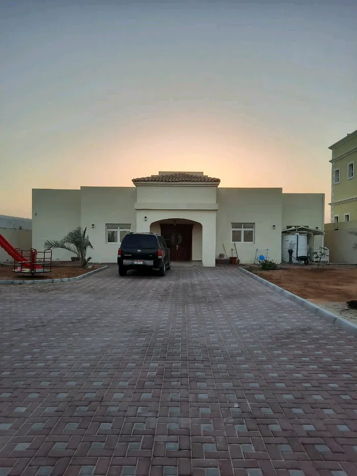 فيلا للبيع في مدينة الرياض ابوظبي : Image 1